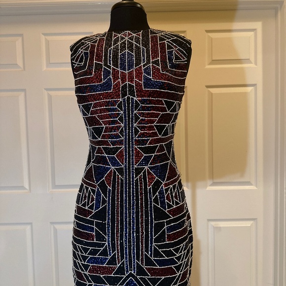 Formal dress - Picture 1 of 16